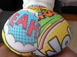 caught my stepsister masturbating and fucked her hard, tearing her leggings 😏