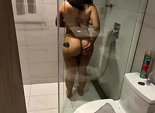 mi cuñada bathing, i couldn't resist 😏