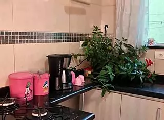 Plump Butt Babe Gets Huge Cumshot 😍