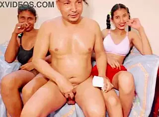 Trdi seks s prijateljico sestre doma