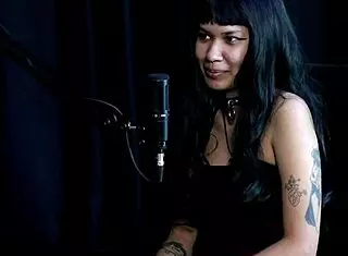 I’m with this indigenous mom in wild cosplay outdoor action. Her narcissistic vibe drives me crazy!