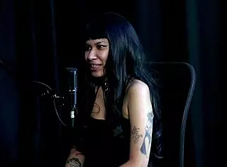 I’m with this indigenous mom in wild cosplay outdoor action. Her narcissistic vibe drives me crazy!