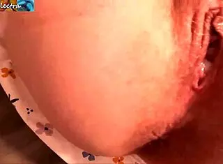 used stepmom before girlfriend arrived, her plump curves and big tits in pov were too tempting!