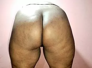 desi wife mad at hubby but bangs servant