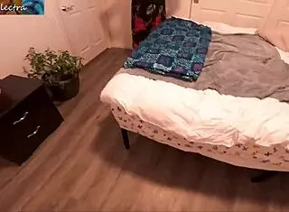 used stepmom before girlfriend arrived, her plump curves and big tits in pov were too tempting!