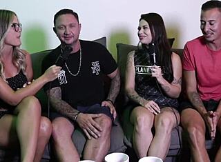 Bunica Gilf ia creampie misionar de la tânărul stud.