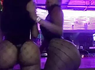 Watch this mesmerizing ass twerk compilation that will leave you breathless.