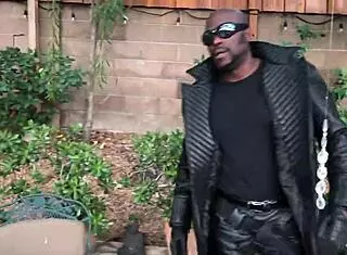 Teen Amateur Plays With Massive 10-Pounder Sucking And Getting Facial Cumshot