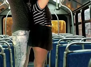 Človek, jebanje na vozečem javnem avtobusu je bilo noro zabavno!