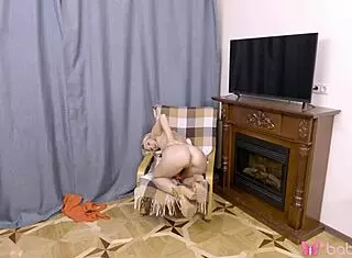 Solo Hot Blonde Jessika Blond Rubs Wet Shaved Pussy in 4K