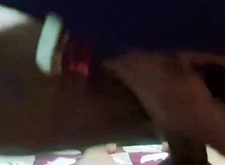 וואו, חורג מלטף ציצים שדופים של חורגת באוטובוס צפוף