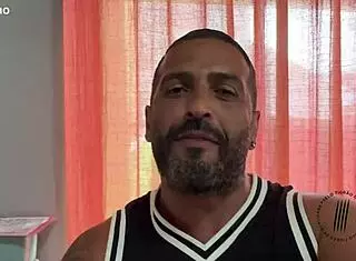 Tirando Leite De Tigre - Trailer - Completo No Red