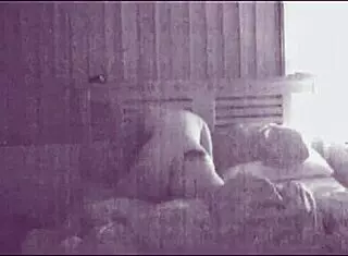 This amateur couple is making love loudly