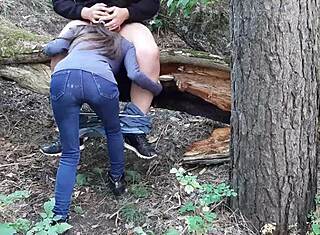 계자매가 우리 여친 핥는 거 엿보는 걸 잡았어