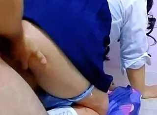 Мексиканскую школьницу 18+ в униформе жестко взяли домашний изврат