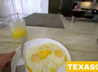 lexis star, the latina milf, took a huge facial from coke cain.