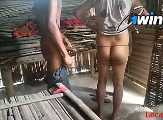 Village wife outdoor bang, damn hot vid by localsex31!