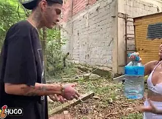 I’m wild for tattooed jovem banging a stranger in the woods after a smoke