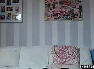 maxine x uses a dildo in her solo session