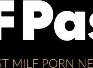 does natural tits jeanie marie suck cock pov?