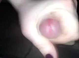 Amateur in pantyhose lingerie gets a fast handjob