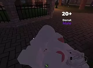 Fucking a girl in the park on Roblox! 😏