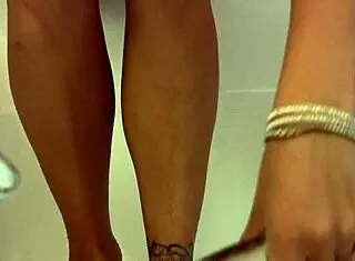 look at me teasing you with pretty feet while masturbating in bathtub