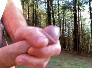 ClitLicker662 - Mise à jour 35 - Orgasme solo sauvage dans une aventure forestière non censurée.