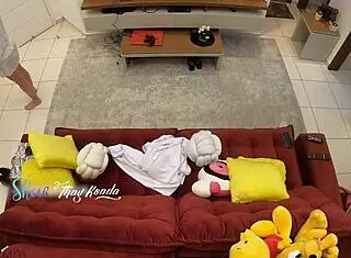 hot wife thay ksada lettin delivery guy bang her on sofa