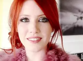 Elle Alexandra's Intriguing Striptease