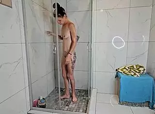Morning Shower Debate: Hairy Cunt or Clean Shaved Pussy on Display
