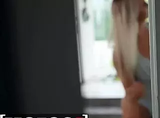 Mofos Paisley Porter's Pussy Licked Then Pounded Doggystyle In Bathtub