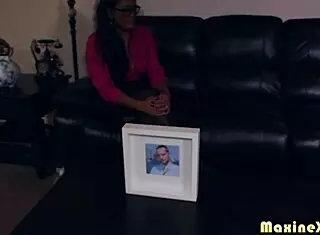 Maxine Dream And Her Lesbian Duo Make Out Passionately