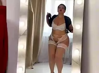 Big-ass milf waitin’ for stepson to screw hot, oops!