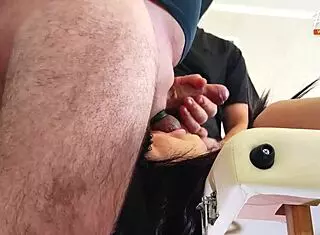 wife gives double blowjob in threesome, cum in mouth 😍