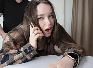 Fucking my stepsister while shes on the phone 😏
