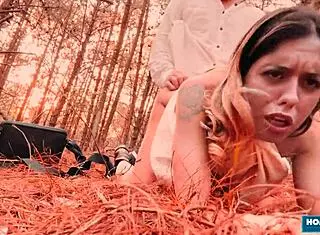 Scarlett Taylor And Stephan Rogers Cant Help Fucking Outdoors