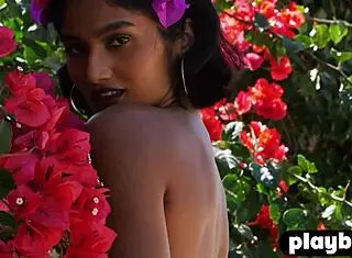 Angel Constance strips naked outdoors 😏