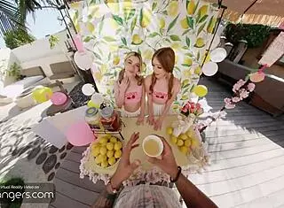 VR babes fuck in pink panties after lemonade.