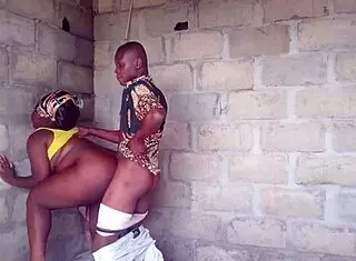Street boy lures orange seller inside uncompleted building and fucks her till he cums
