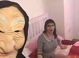 Welcome, fellow porn enthusiasts to this video