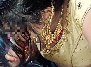 The most beautiful married bhabhi gives an amazing blowjob 😍