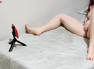 Obožujem se razstavljat za moške online ko kukold mož gre v službo