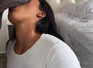 Amateur Couple's Rough Face Fucking