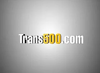 Wow, this tranny jumps on a giant shlong for some wild sex! 😍