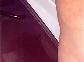 She pee then i licked her dry 😋