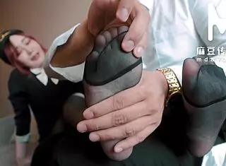 Nana Shen's Innocent Face Hides Sexy Body in Asian Orgy