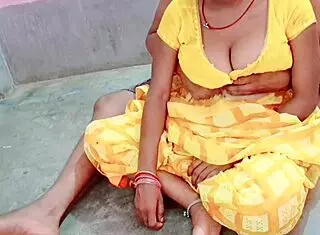 Desi Bhabhi Giving Pussy Licking To Devar Bangali