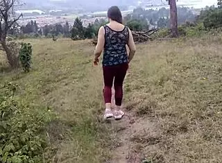 Pretty shaved pussy in leggings gets touched outdoors