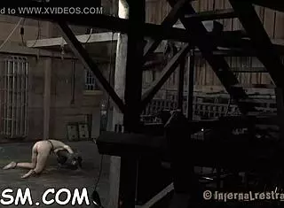 Captivating brunette floosy vibrates her wet pussy